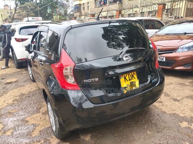 Nissan Note 2015 Black