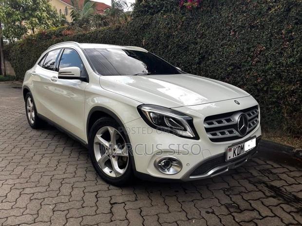 Mercedes-Benz GLA-Class 2017 White