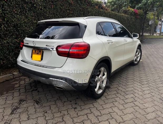 Mercedes-Benz GLA-Class 2017 White