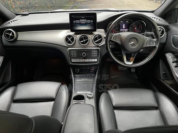 Mercedes-Benz GLA-Class 2017 White
