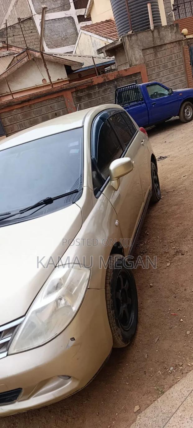 Nissan Tiida 2012 Gold