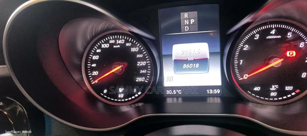 Mercedes-Benz GLC-Class GLC250 Sport Utility 4-Door (2.0L, 4cyl Turbo)
