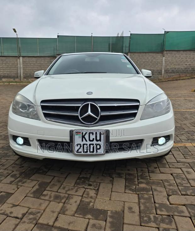Mercedes-Benz C200 2012 White