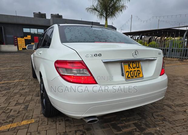 Mercedes-Benz C200 2012 White