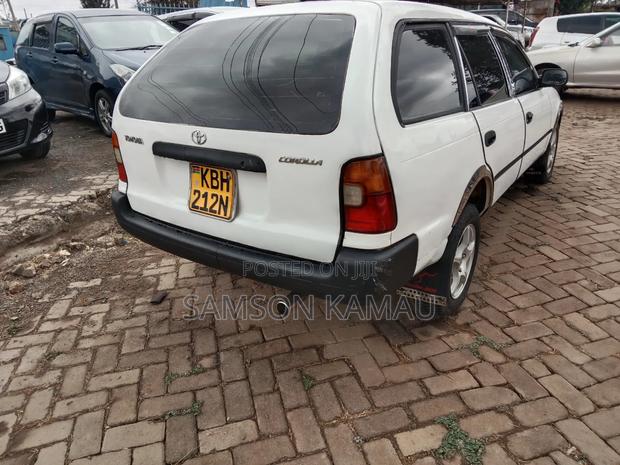 Toyota Vitz 2004 White