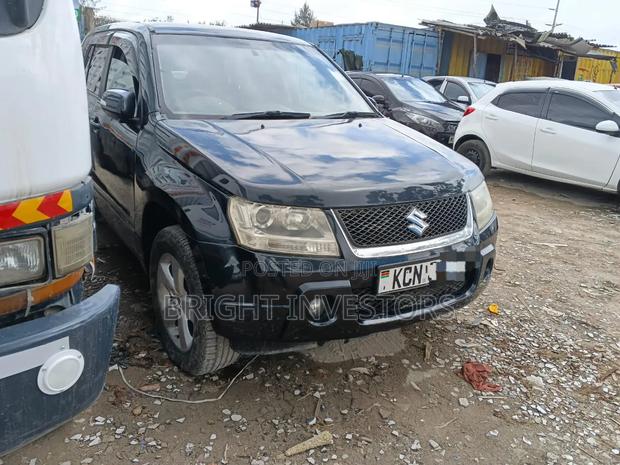 Suzuki Escudo 2011 Black