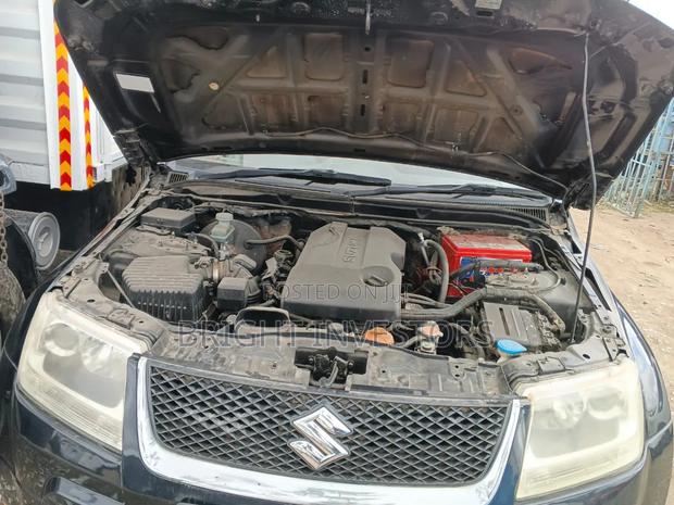 Suzuki Escudo 2011 Black