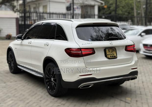 Mercedes-Benz GLC-Class 2016 White