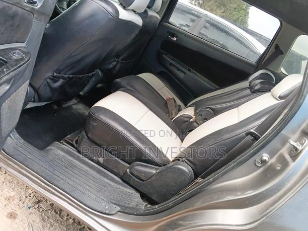 Toyota Wish 2007 Gold