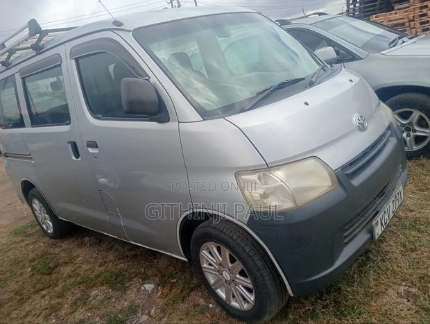 Toyota TownAce 2012 Silver