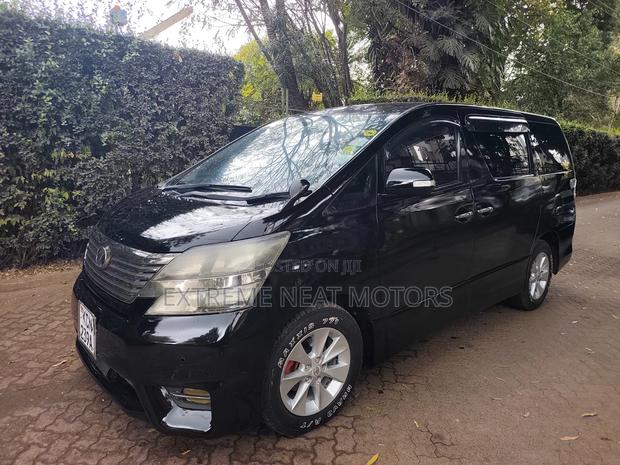 Toyota Vellfire V 2.4 FWD 8-Seater 2010 Black