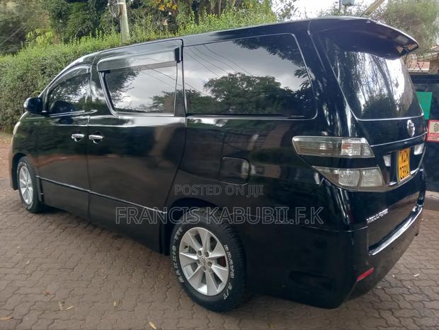 Toyota Vellfire V 2.4 FWD 8-Seater 2010 Black