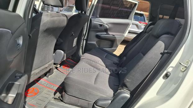 Toyota Wish 2016 White