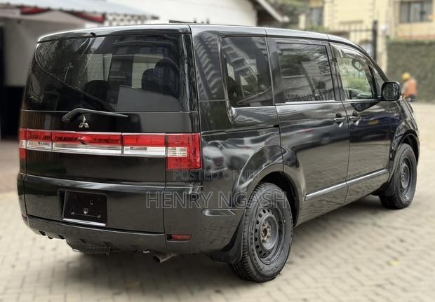 Mitsubishi Delica D:5 2019 Black