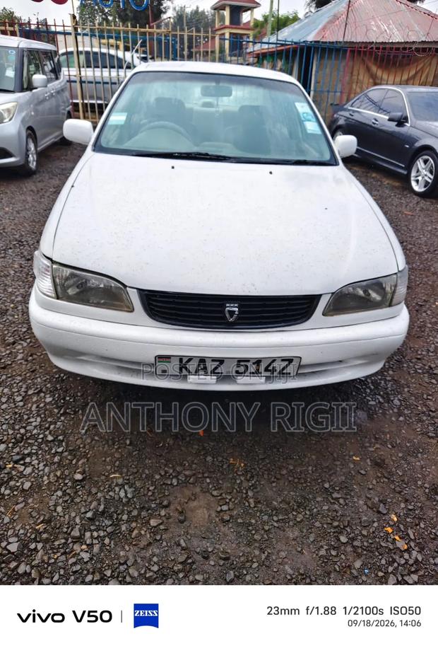 Toyota Corolla X 1.3 Automatic 2000 White