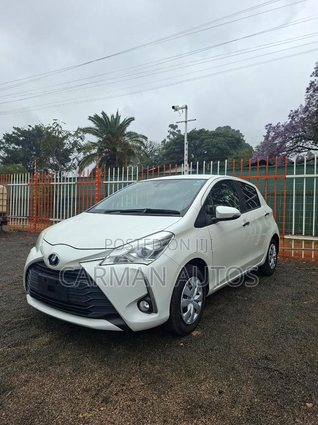 Toyota Vitz 1.0 FWD 5dr 2019 White