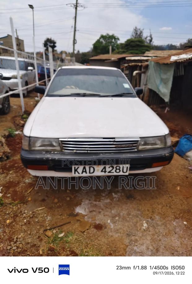 Toyota Corona 1994 White