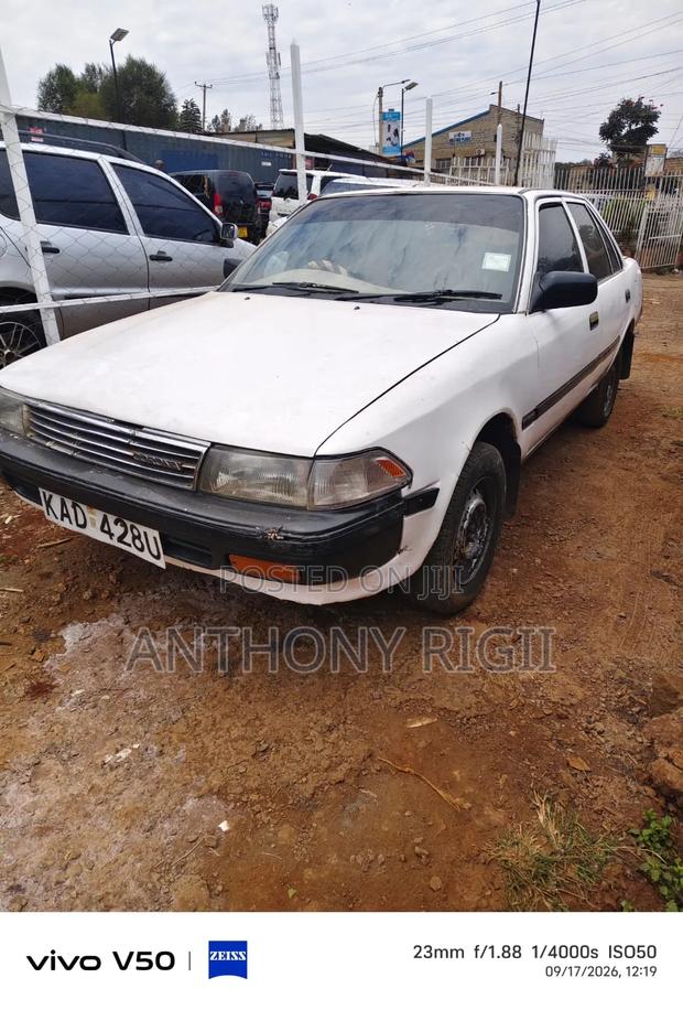 Toyota Corona 1994 White