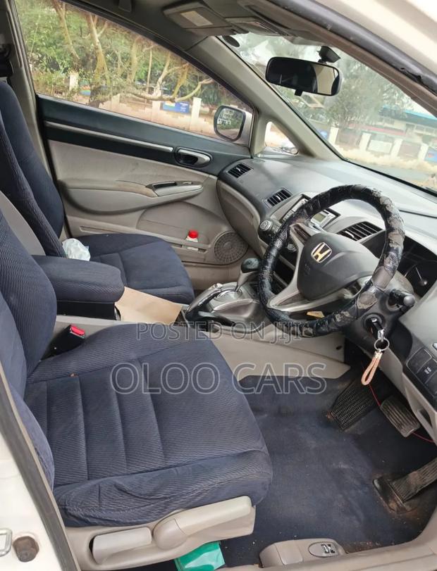Honda Civic 2009 White