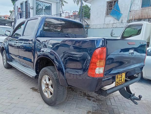 Toyota Hilux 2008 Blue