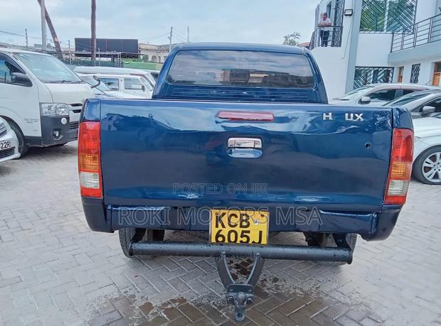 Toyota Hilux 2008 Blue