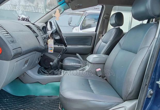 Toyota Hilux 2008 Blue