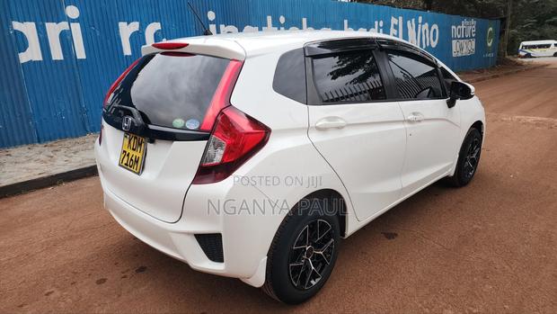 Honda Fit 2016 Pearl