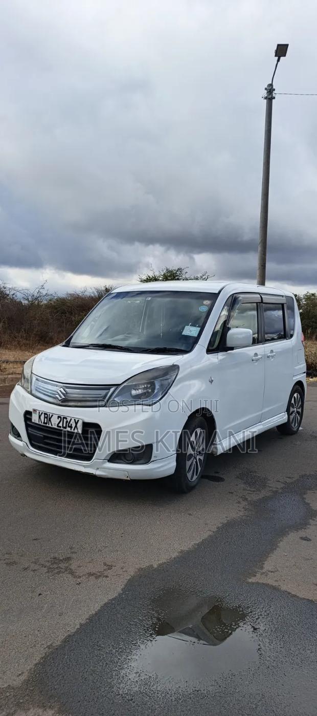 Suzuki Solio 2015 White