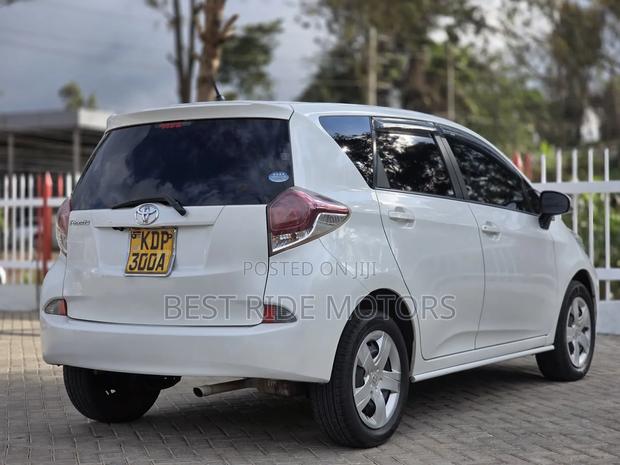 Toyota Ractis 2016 White