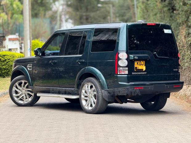 Land Rover Discovery 2015 Green