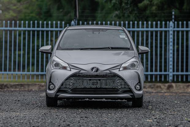 Toyota Vitz 1.3 FWD 5dr 2019 Silver