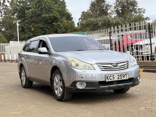 Subaru Outback 2.5i 2012 Silver