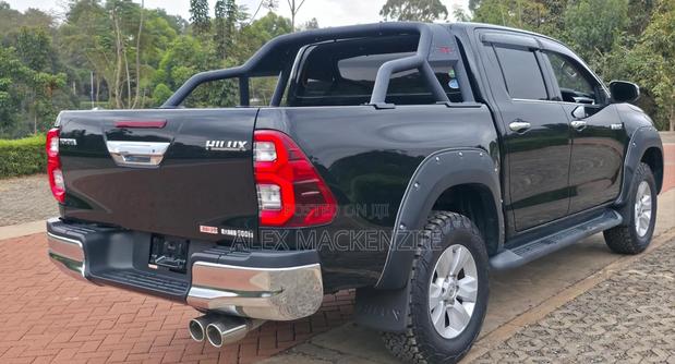 Toyota Hilux 2019 Black