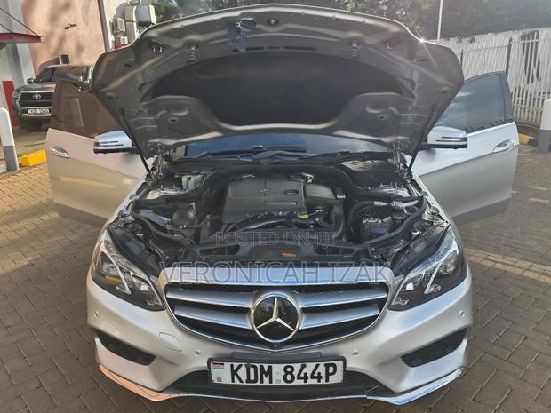 Mercedes-Benz E250 2016 Silver