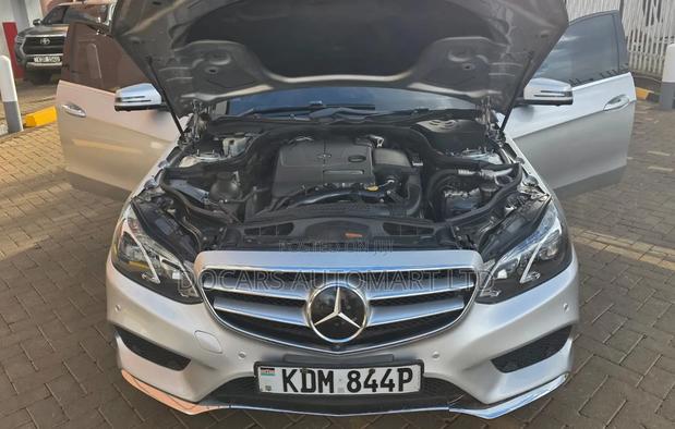 Mercedes-Benz E250 2016 Silver