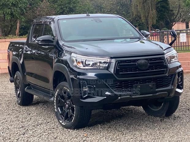 Toyota Hilux 2019 Black