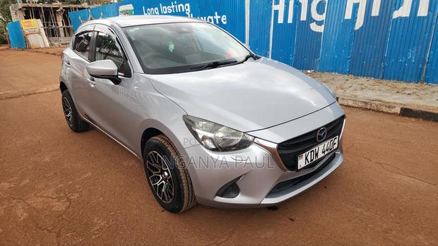 Mazda Demio 2018 Silver