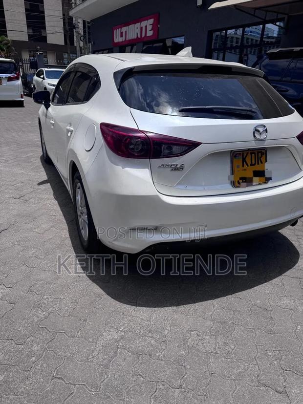 Mazda Axela 2016 White