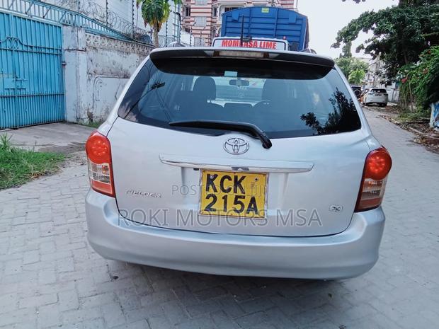 Toyota Corolla Fielder 2011 Gray