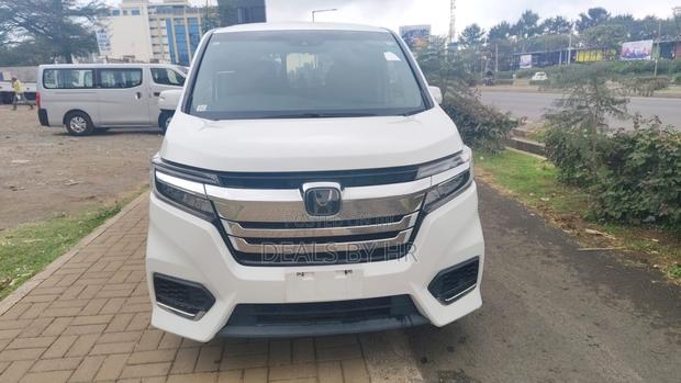 Honda Stepwgn 2018 White