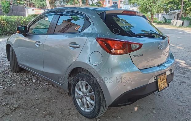 Mazda Demio 2017 Gray