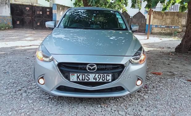 Mazda Demio 2017 Gray