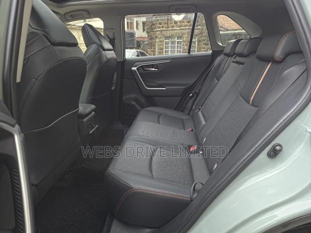 Toyota RAV4 Adventure AWD 2020 Green