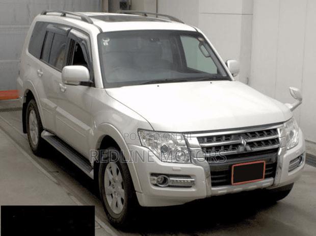 Mitsubishi Pajero V90 3.2 DI-D GL 2019 Off white