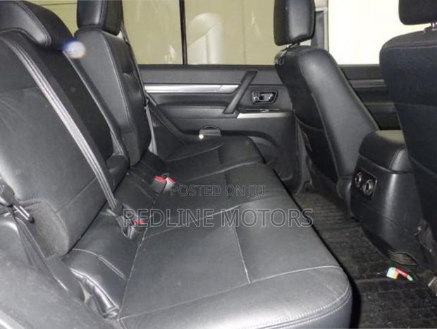 Mitsubishi Pajero V90 3.2 DI-D GL 2019 Off white