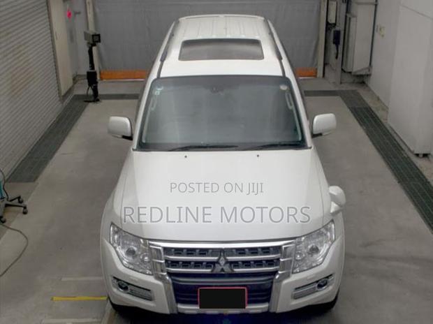 Mitsubishi Pajero V90 3.2 DI-D GL 2019 Off white
