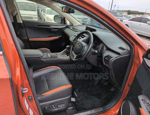 Lexus NX 300 AWD 2019 Orange