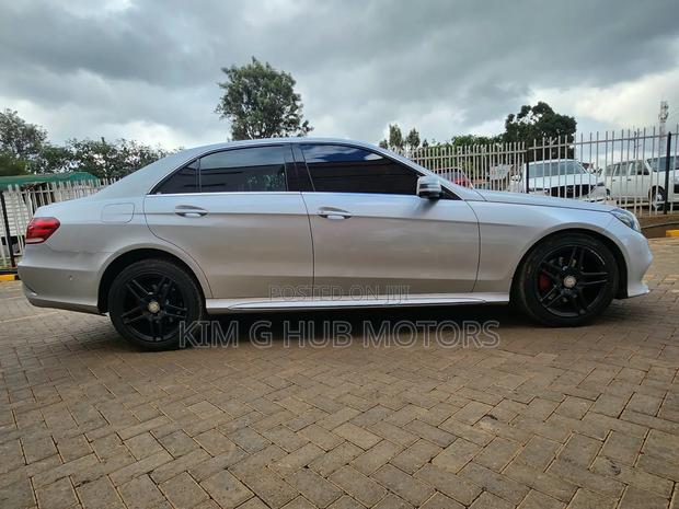 Mercedes-Benz E250 2016 Silver
