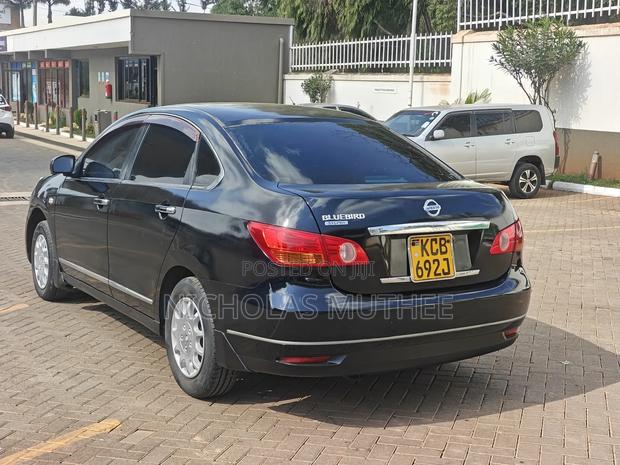 Nissan Bluebird 2008 Black