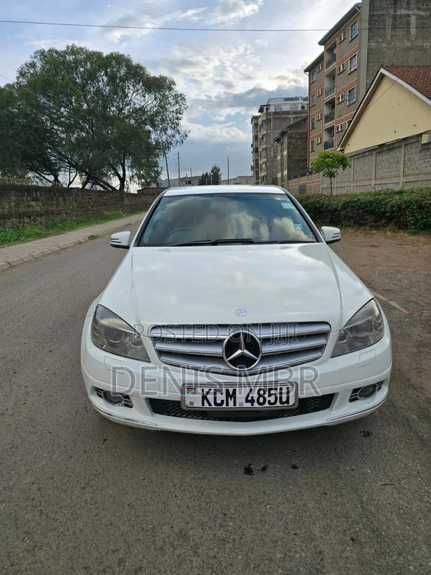 Mercedes-Benz C200 2012 White